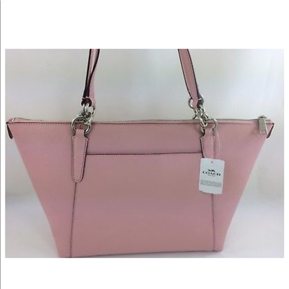 🆕 Blush Coach Tote- No wallet 🎀 - Picture 5 of 8